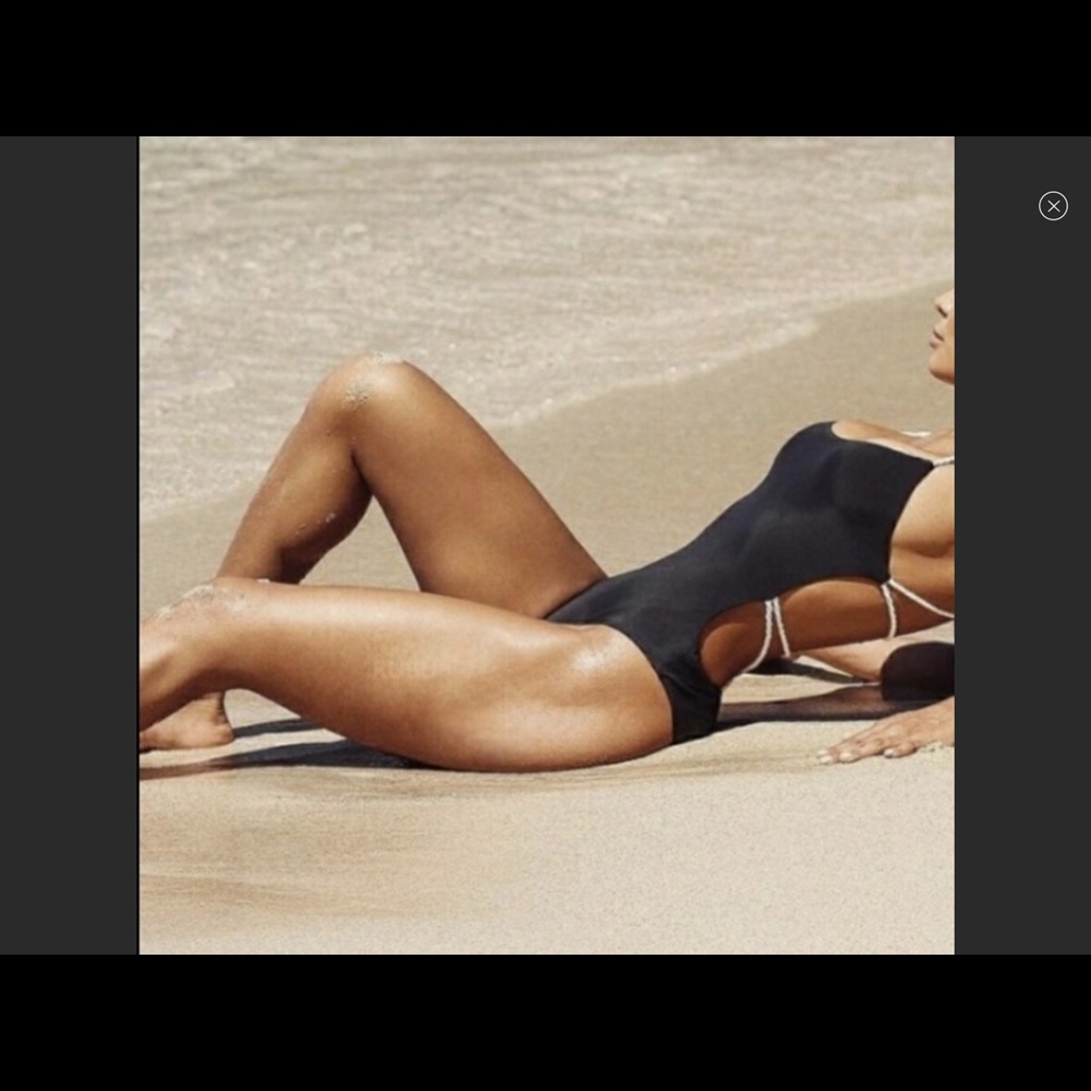 Black Sexy Strappy One-piece Swimsuit